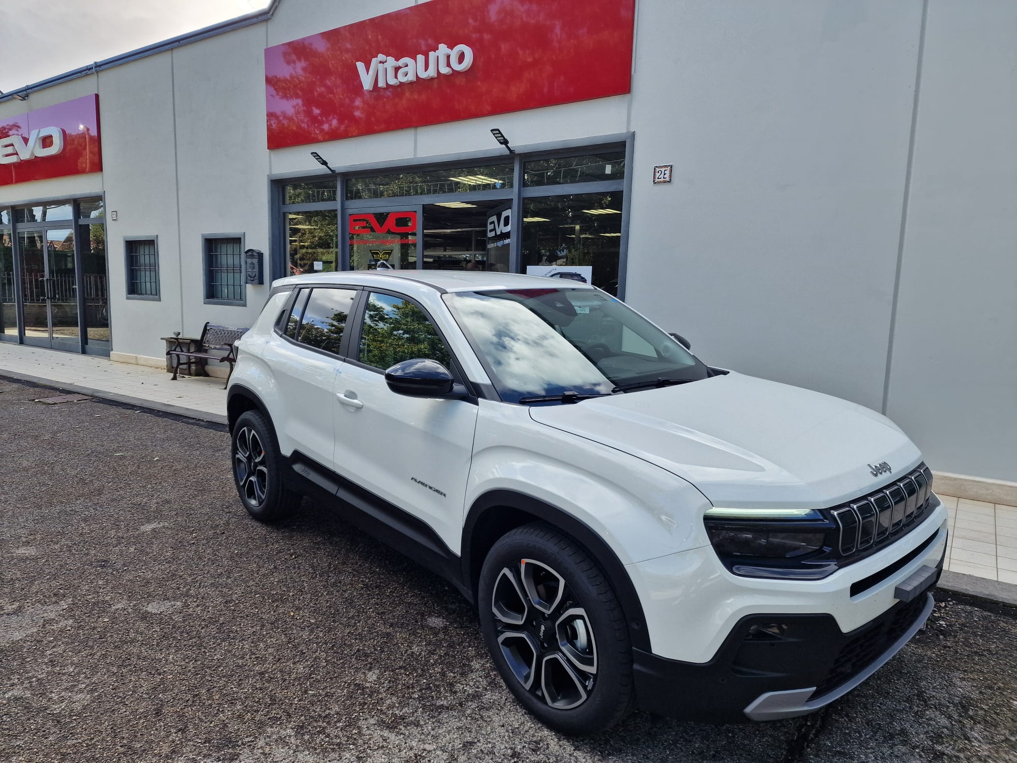 Jeep Avenger 1.2 turbo Summit fwd 100cv
