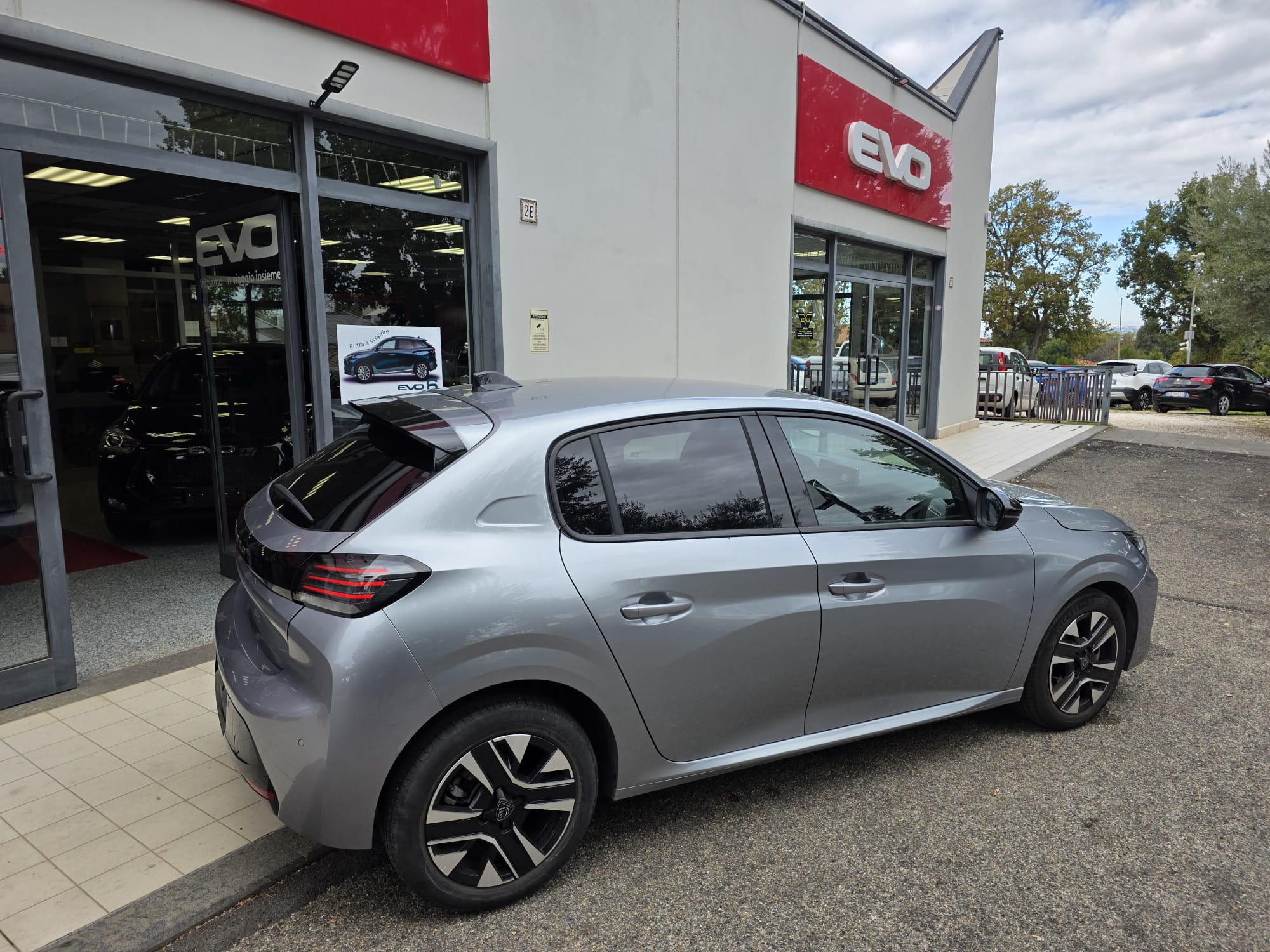 Peugeot 208 1.2 Puretech Allure 100 Cv