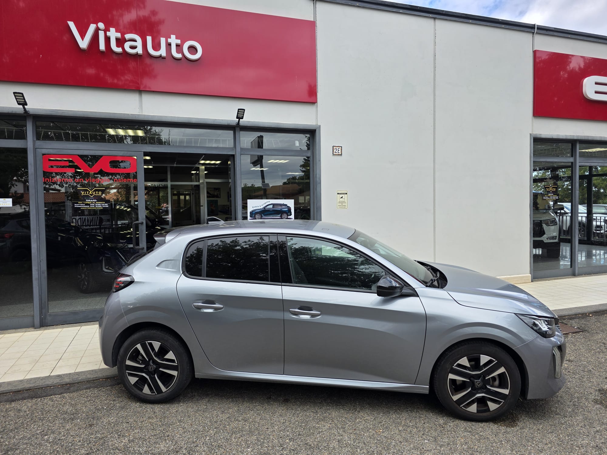 Peugeot 208 1.2 Puretech Allure 100 Cv