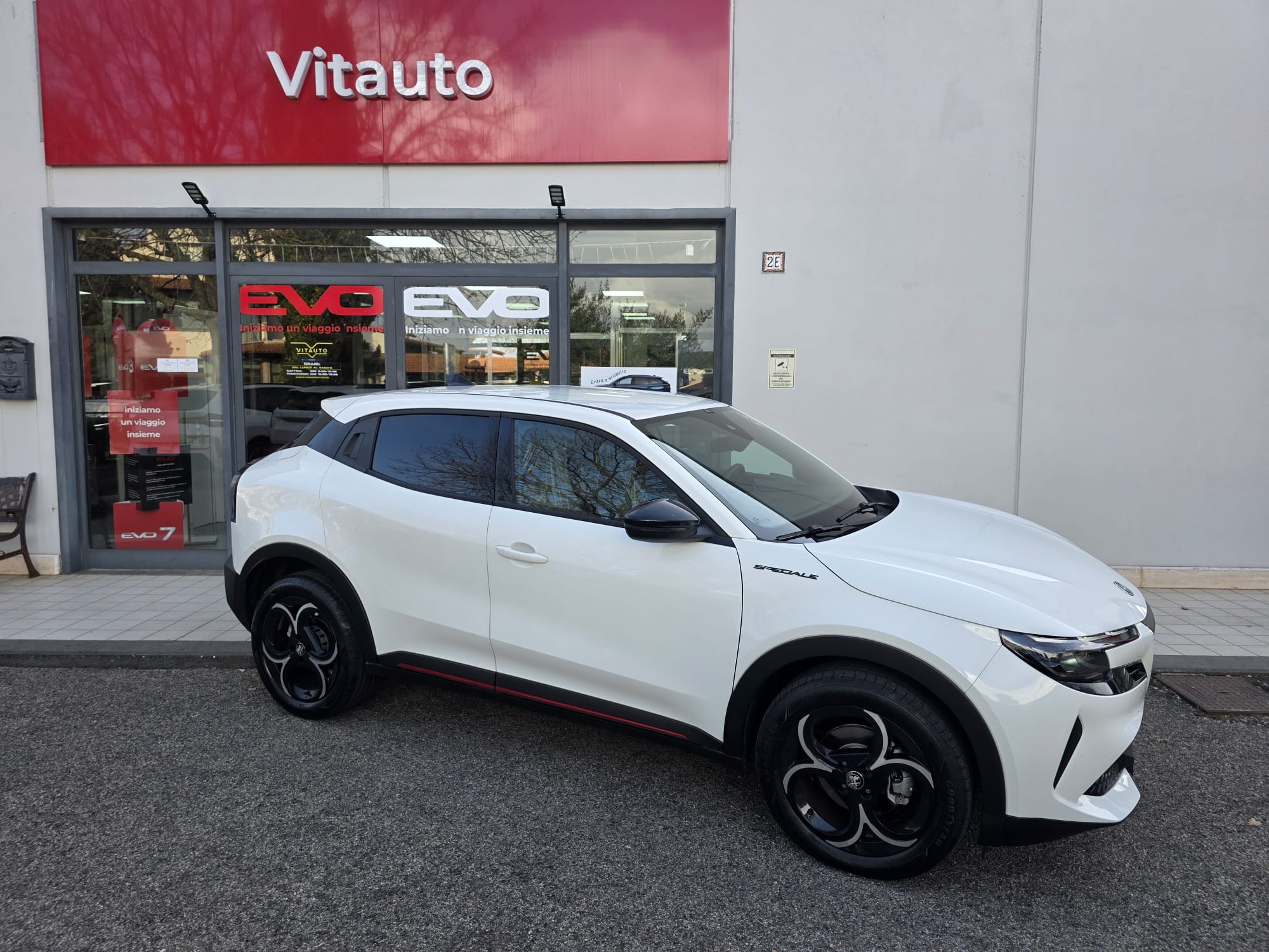 Alfa Romeo Junior 1.2 ibrida Speciale 136cv edct6