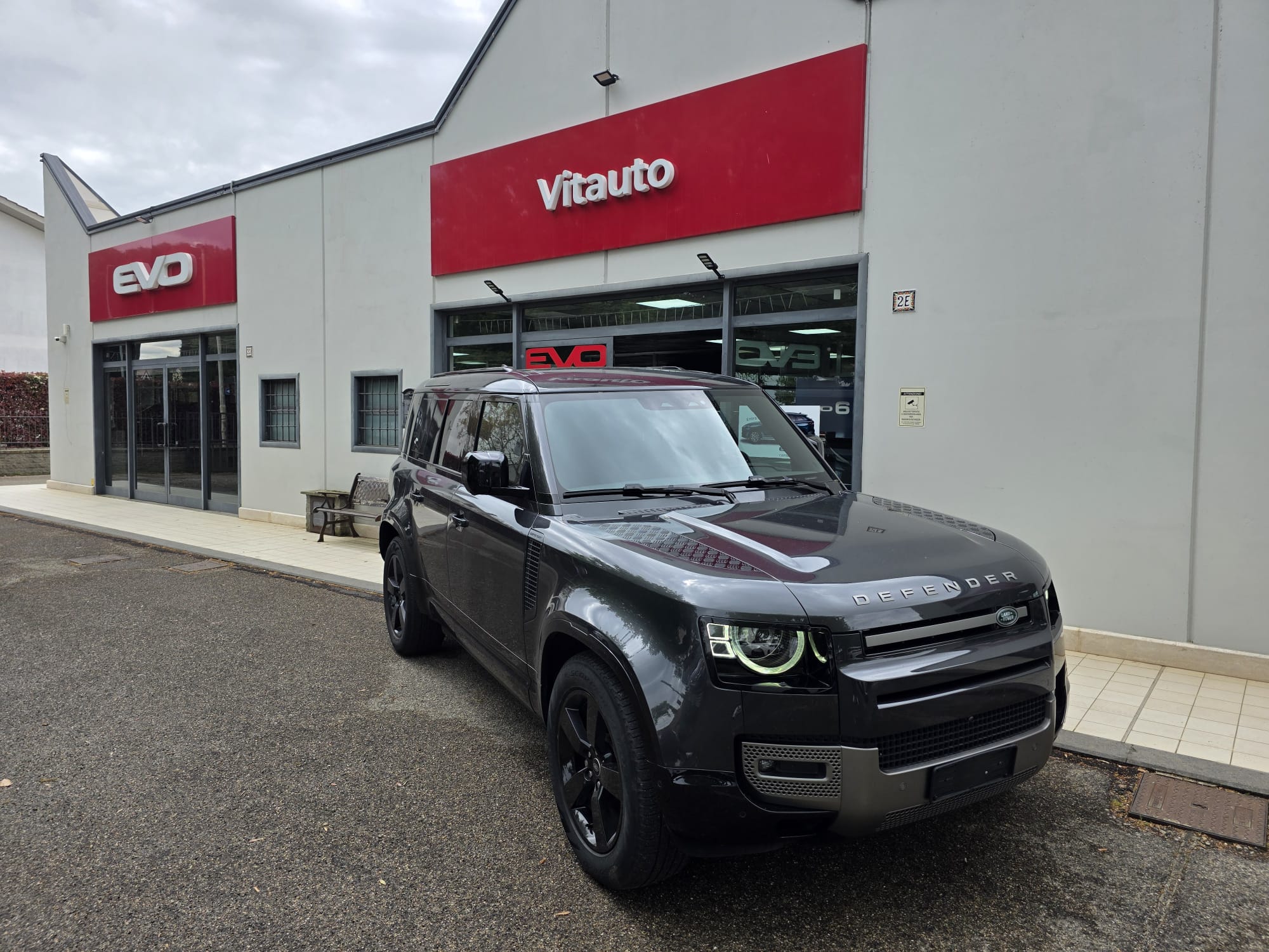 Land Rover Defender X-Dynamic Se