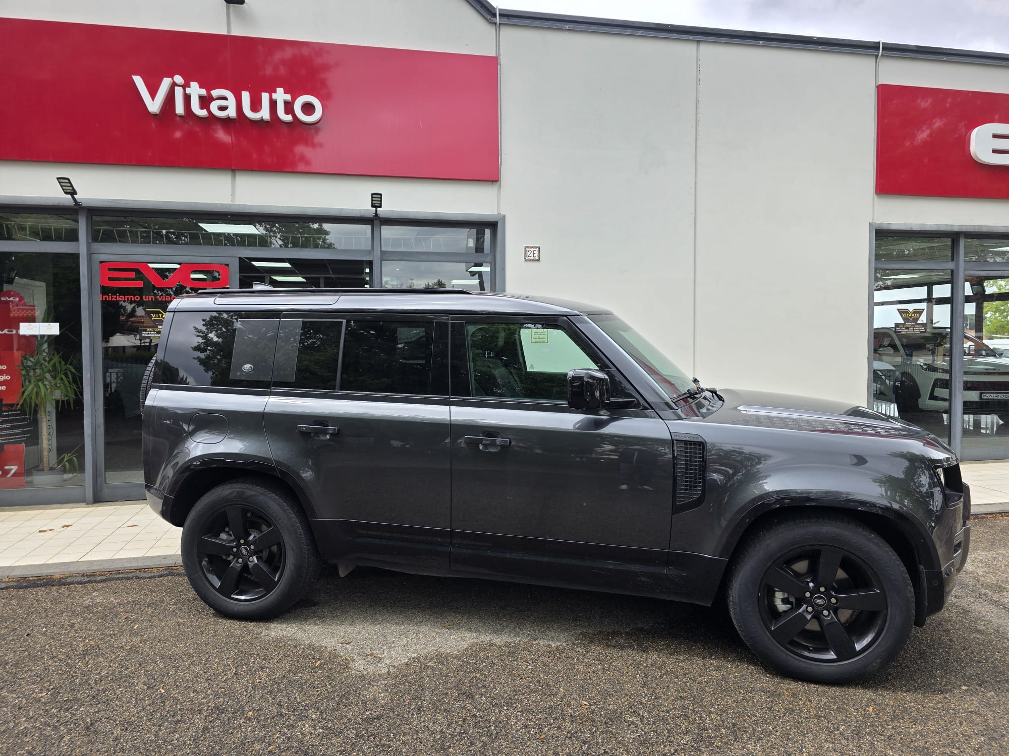 Land Rover Defender X-Dynamic Se